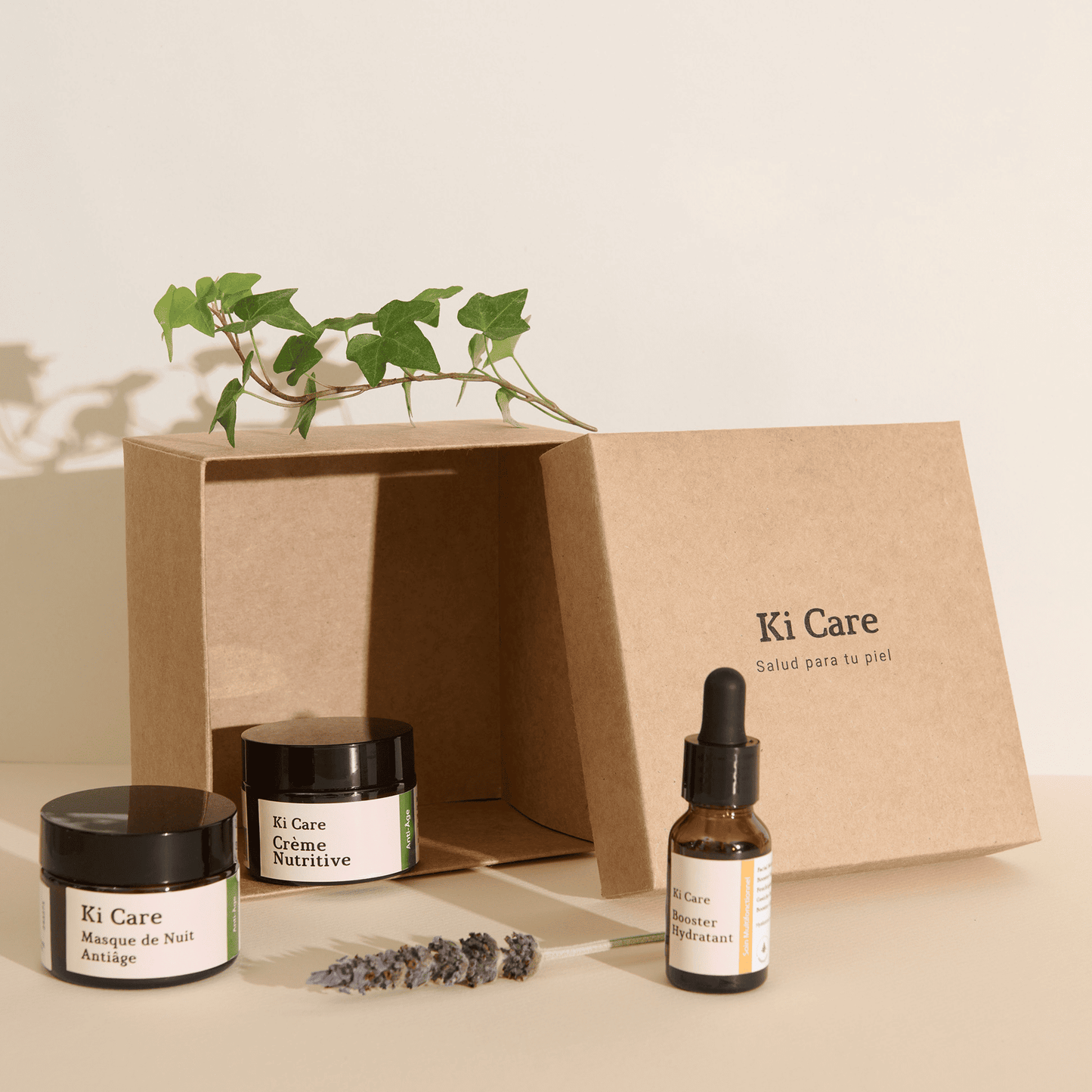 Caja de Regalo para la piel, el cuerpo y el alma con Moistuirzing Booster, la soothing cream y la mascarilla nocturna antiedad