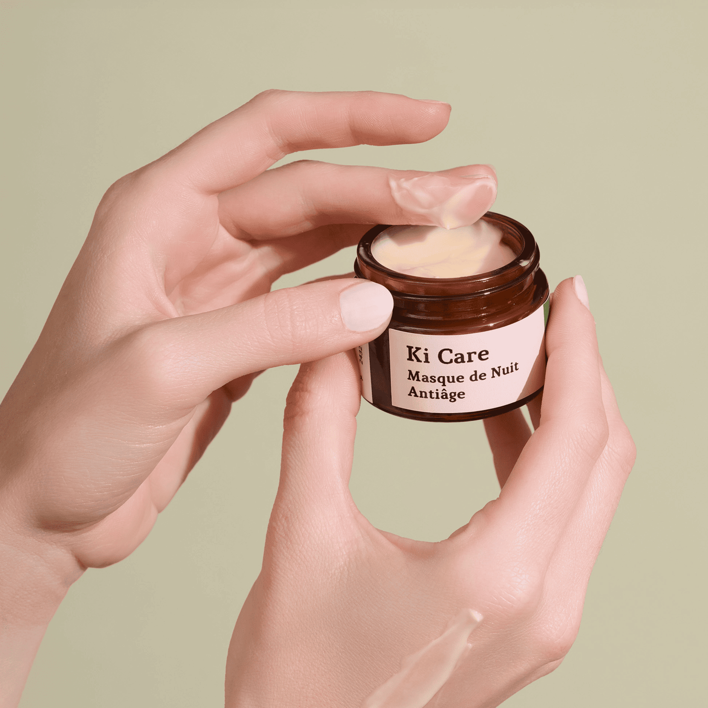 Mascarilla de Noche Antiedad con Manteca de Karité, Ceramidas de Origen Vegetal y extracto de ashwagandha