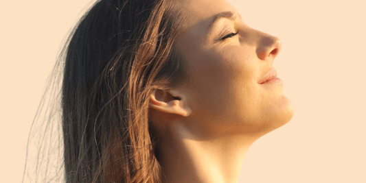 ¿Cómo influye la respiración consciente en la reducción del estrés oxidativo en la piel?