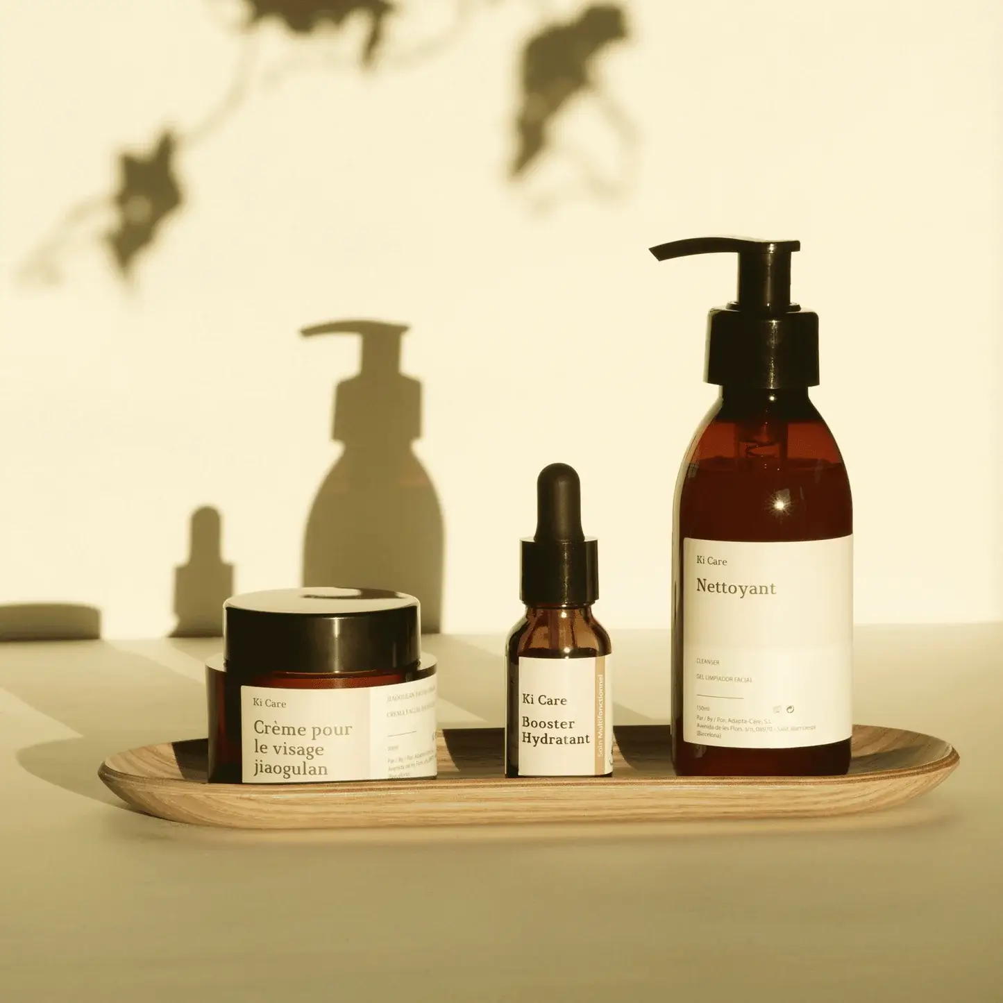 Bodegon Rutina Derm Repair para Pieles Jovenes con Acne: Crema Hidratante, Booster Hidratante y Gel Limpiador Facial